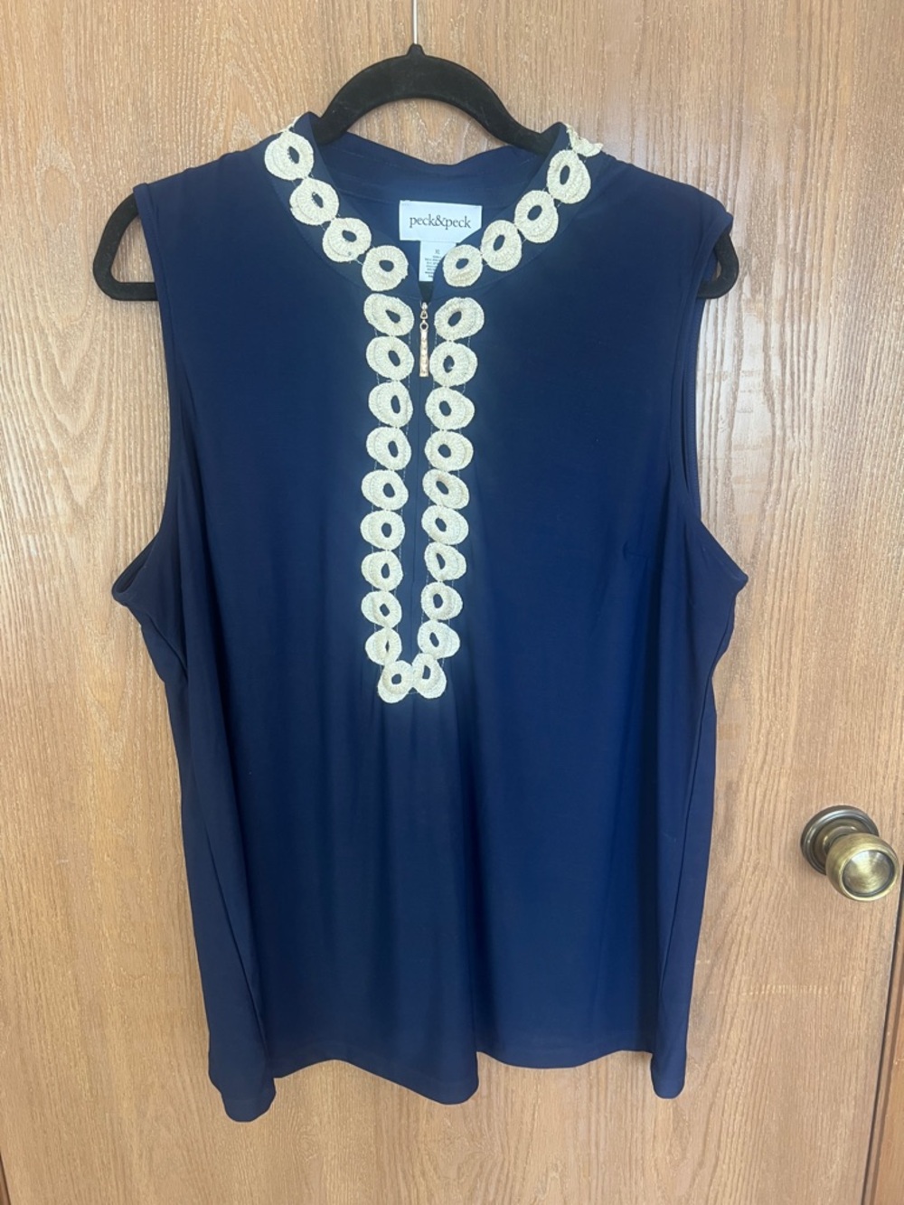Peck & Peck Navy Sleeveless Top with Cream Trim